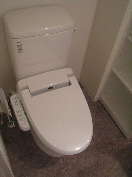 トイレ　トイレもきれいです