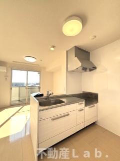 キッチン　※同一建物別号室のお写真です。
