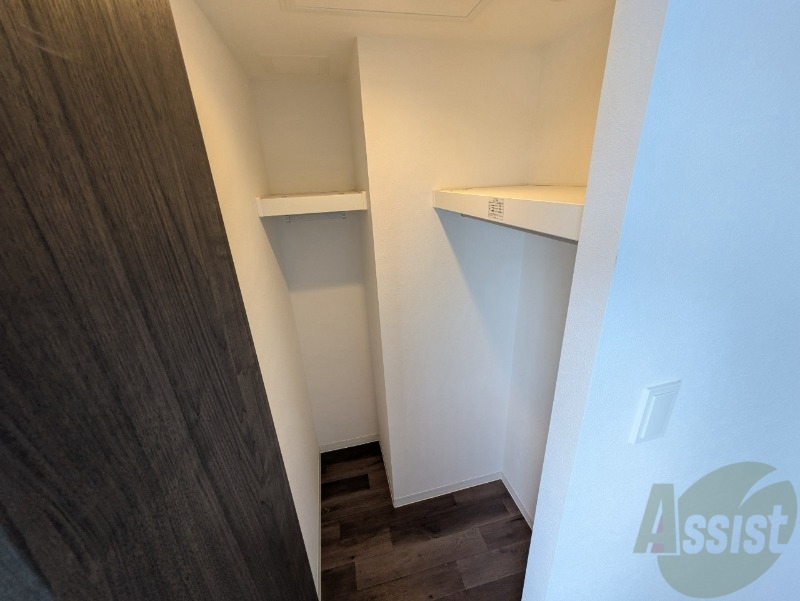 収納　寝室には収納があります。すっきり片づけましょう！