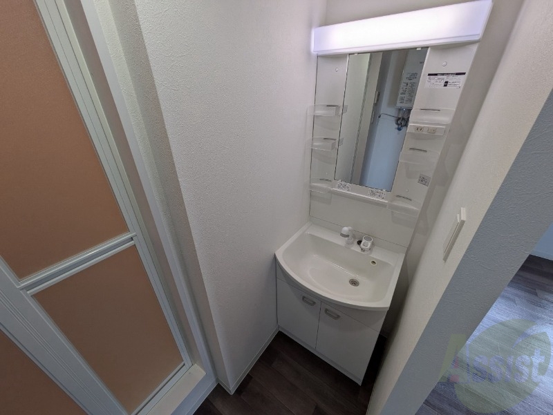 洗面設備　シャンプードレッサーで身支度もラクラクです！