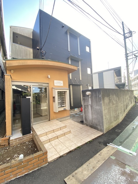 建物外観　中野島駅から徒歩１分の利便性の高い物件です♪