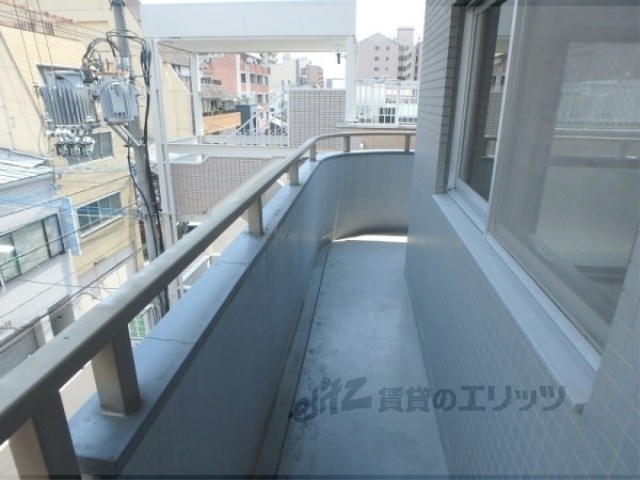 バルコニー　東側