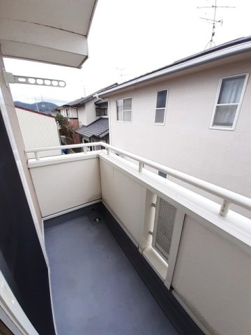 バルコニー　開放的で明るい空間を演出してくれるバルコニーです