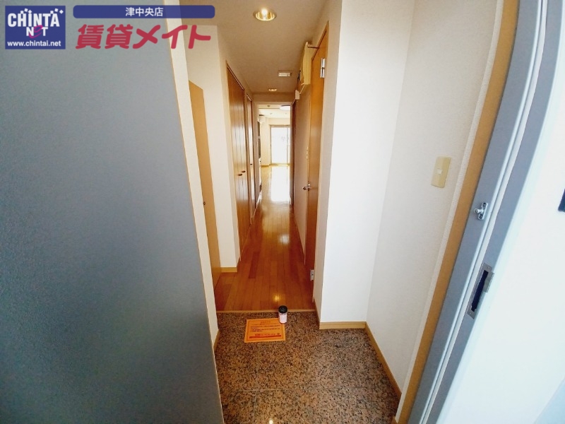 玄関　別部屋参考写真です