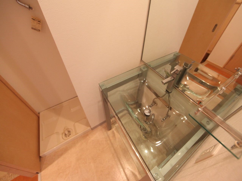 洗面設備　脱衣所　オシャレな独立洗面台