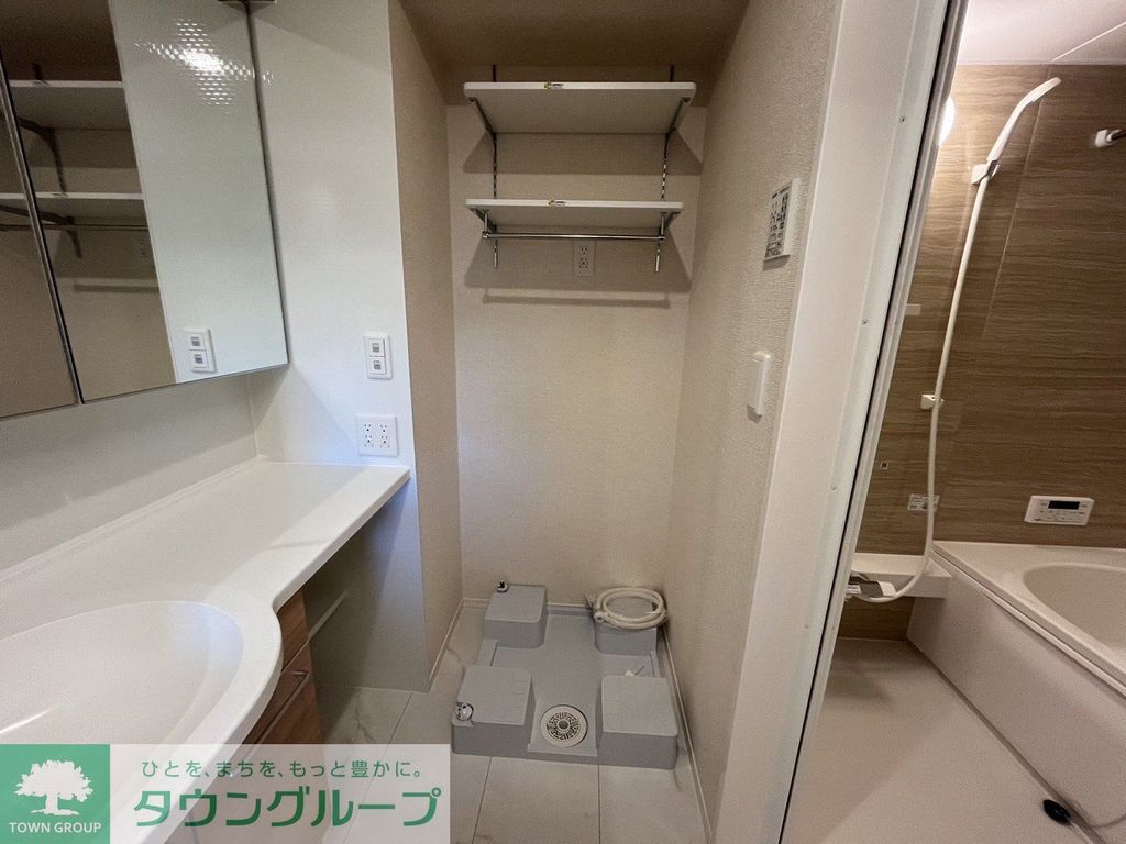 玄関　★お問い合わせはタウンハウジングまで★