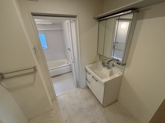 洗面設備　※別部屋の写真です