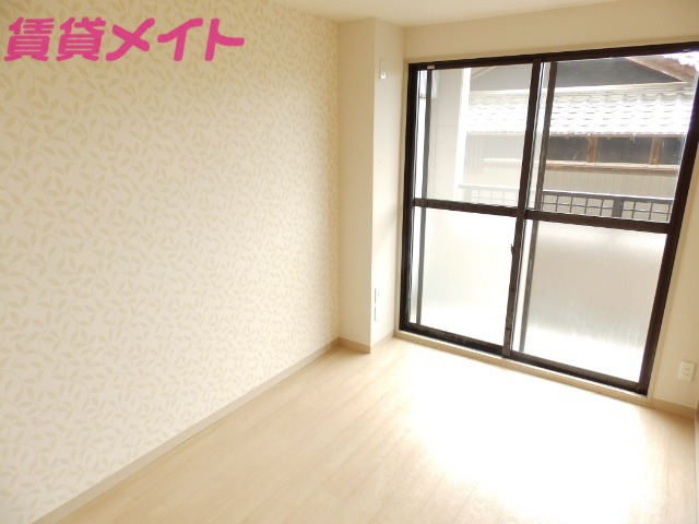 居室・リビング　同タイプ写真