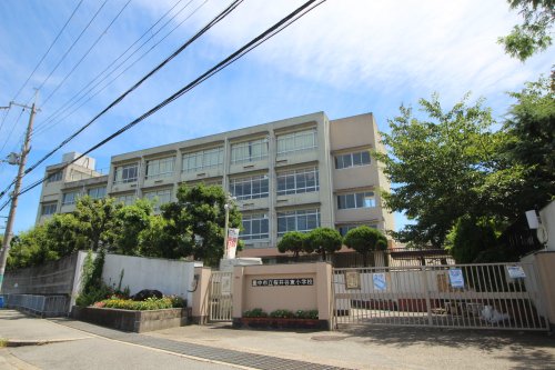 小学校　豊中市立 桜井谷東小学校（小学校）まで748m