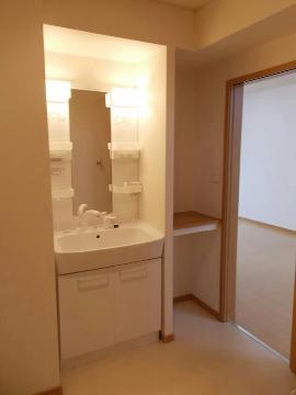 洗面設備　洗髪洗面化粧台