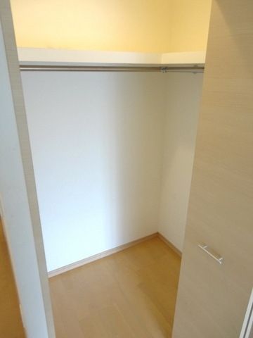 収納　ウォークインクローゼットです