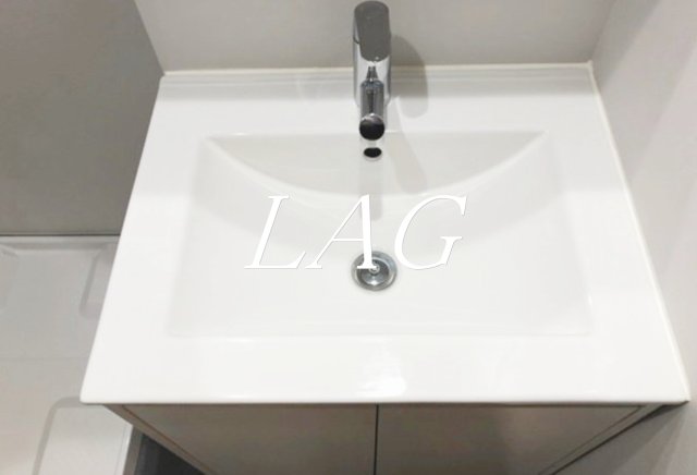 洗面設備　洗面台です。（同仕様です。）