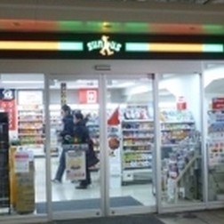 コンビニ　サンクス　東武曳舟駅前店（コンビニ）まで154m