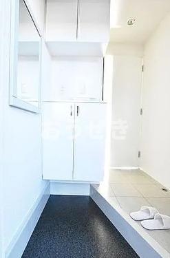 玄関　※同仕様参考写真