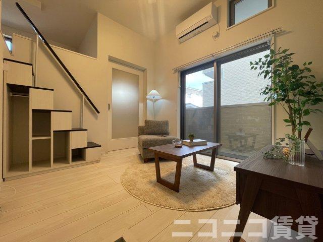 居室・リビング　モデルルームの為、現状を優先致します。