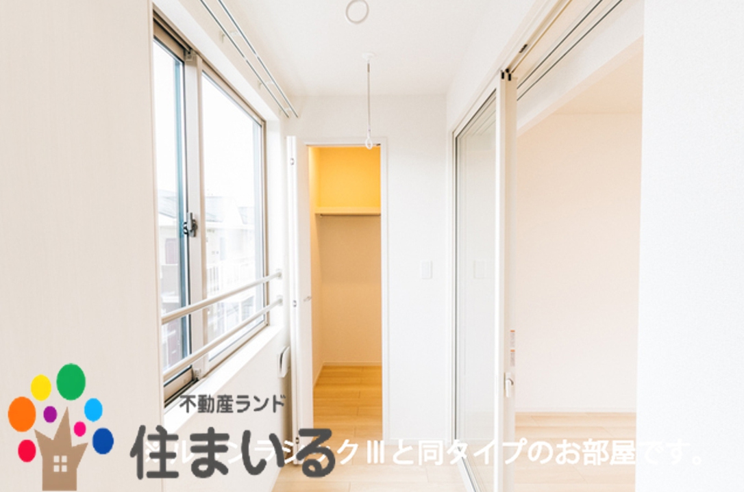 バルコニー　※写真は同型タイプとなります