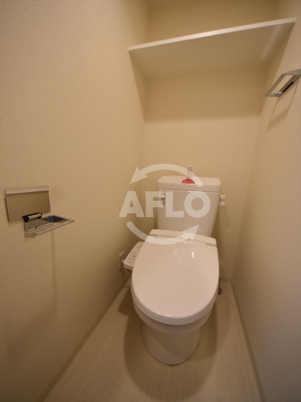 トイレ　スワンズシティ大阪城ノース　温水洗浄便座