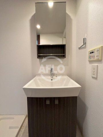 洗面設備　パウゼ堺筋　独立洗面台