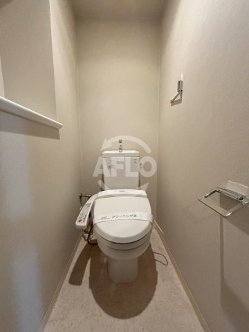 トイレ　パウゼ堺筋　温水洗浄便座