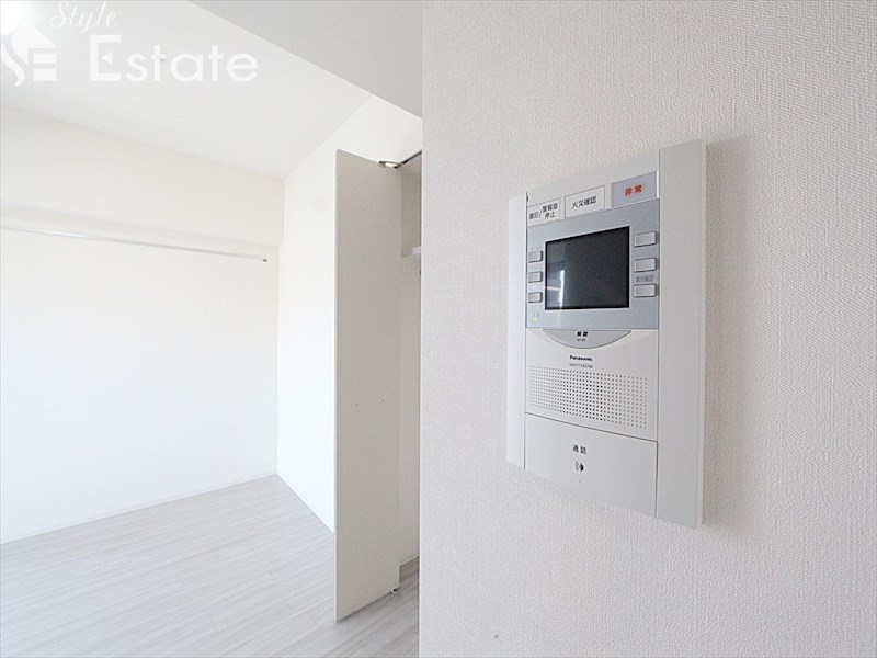 セキュリティ　モニター付きインターホン