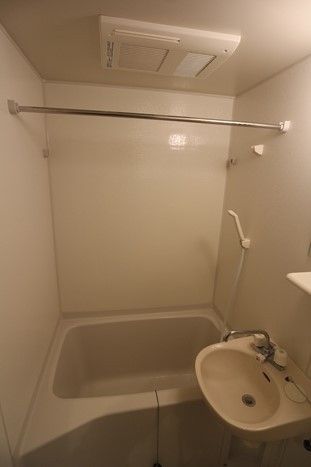 バス・シャワールーム　★キレイなバスルーム★