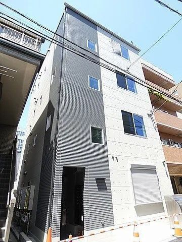 エントランス　■オートロック■防犯カメラ