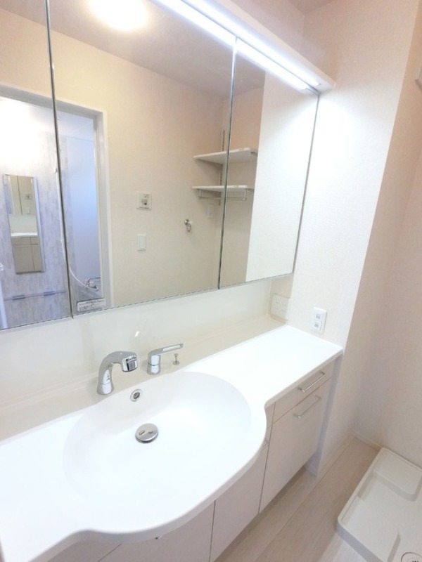 洗面設備　図面と現状に相違がある場合には現状を優先