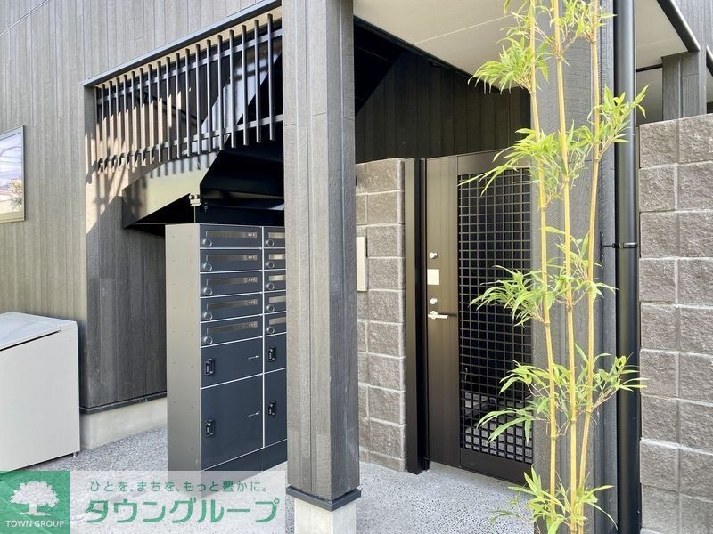 エントランス　エントランス