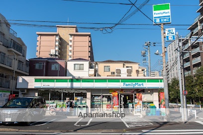 コンビニ　ファミリーマート亀戸中之橋店（コンビニ）まで380m