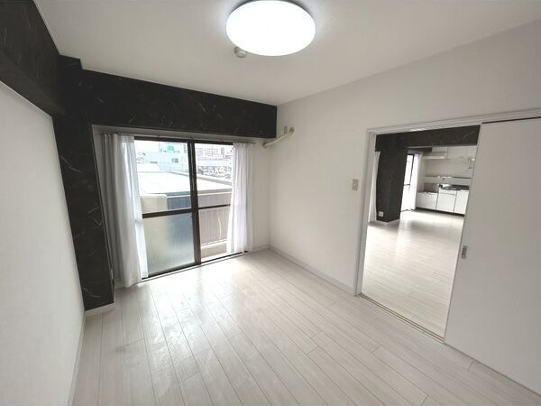 バルコニー　写真は類似です。