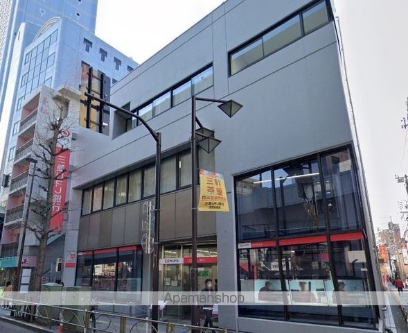 銀行　（株）三菱ＵＦＪ銀行／三軒茶屋支店（銀行）まで527m