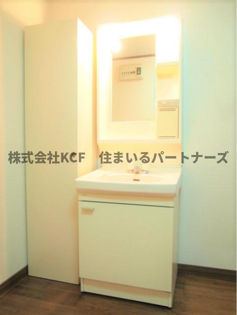 洗面設備　使いやすい洗面所です