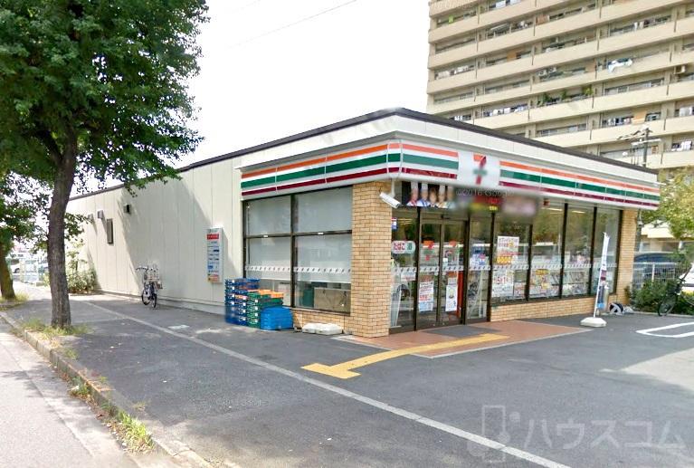 コンビニ　セブンイレブン 新北島４丁目店（コンビニ）まで301m