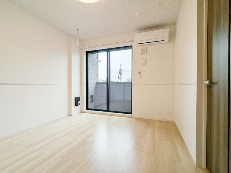 居室・リビング　図面と現状に相違がある場合には現状を優先