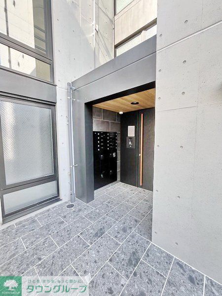 エントランス　エントランス