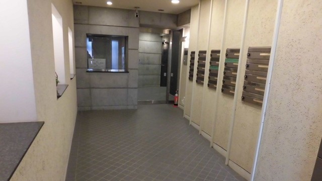 セキュリティ　オートロック完備