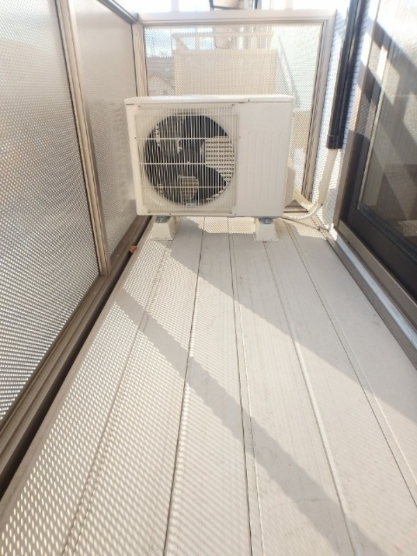 バルコニー　図面と現状に相違がある場合には現状を優先