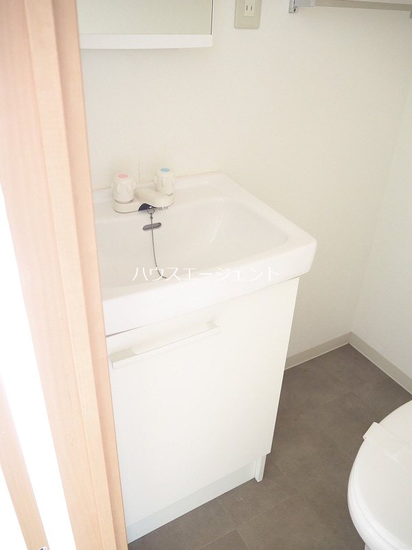 洗面設備　独立洗面台がついてこのお家賃！