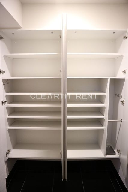 玄関　シューズクローゼット