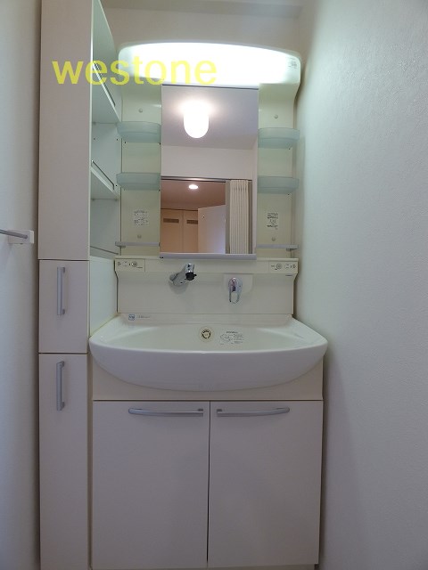 洗面設備　シャンプードレッサー付き