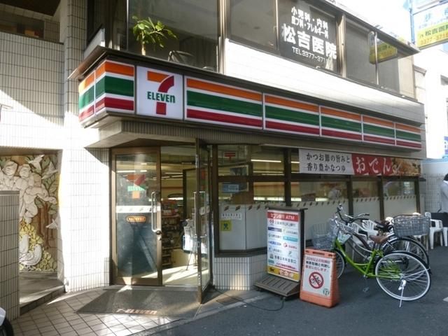 コンビニ　セブンイレブン（コンビニ）まで102m