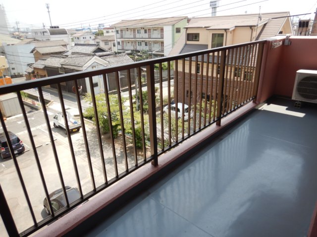 バルコニー　岡山市中区倉田　ネクスト倉田西館　3LDK　バルコニー