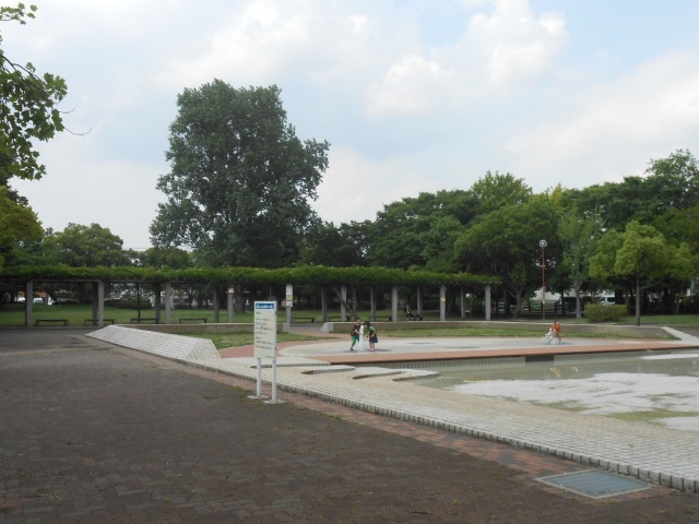 公園　千間台第四公園（公園）まで893m