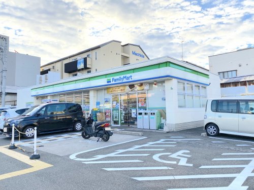 コンビニ　ファミリーマート 堺錦綾町店（コンビニ）まで392m