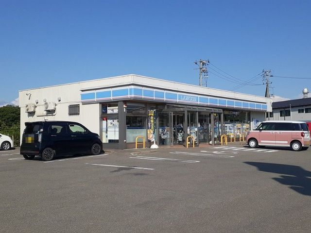 コンビニ　ローソン新屋鳥木町店（コンビニ）まで384m