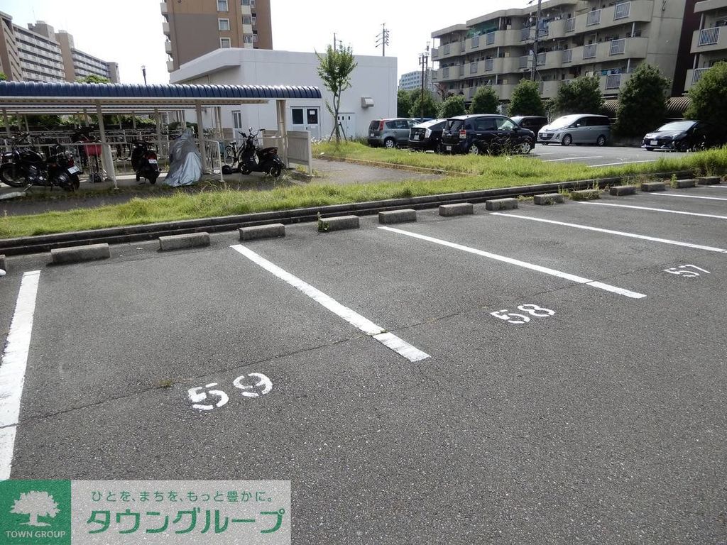 駐車場　駐車場