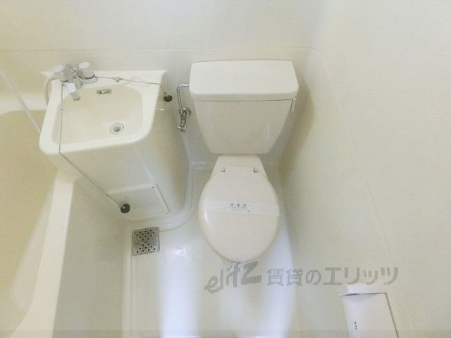 トイレ　トイレ