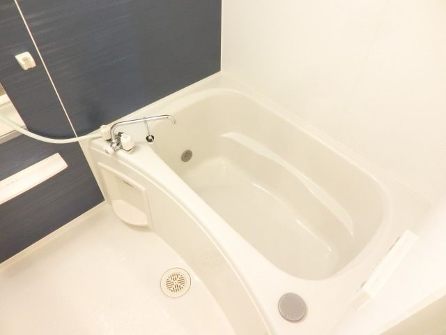 バス・シャワールーム　キレイなバスルームです