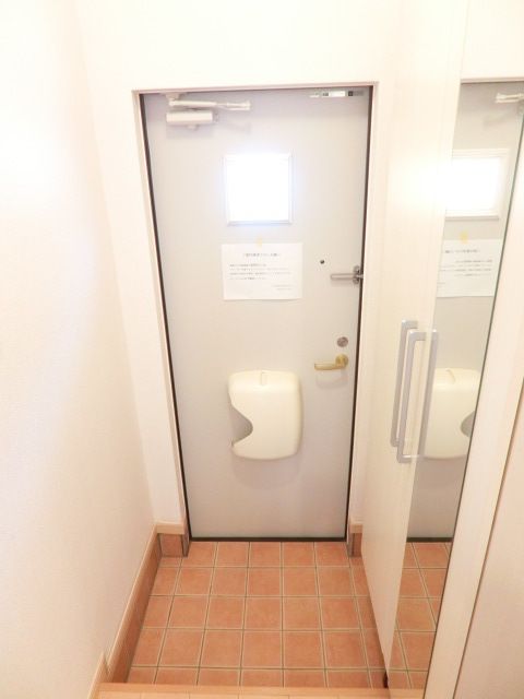 玄関　シューズボックス付きの玄関です
