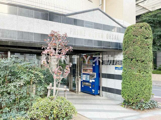 エントランス　落ち着いたエントランスです